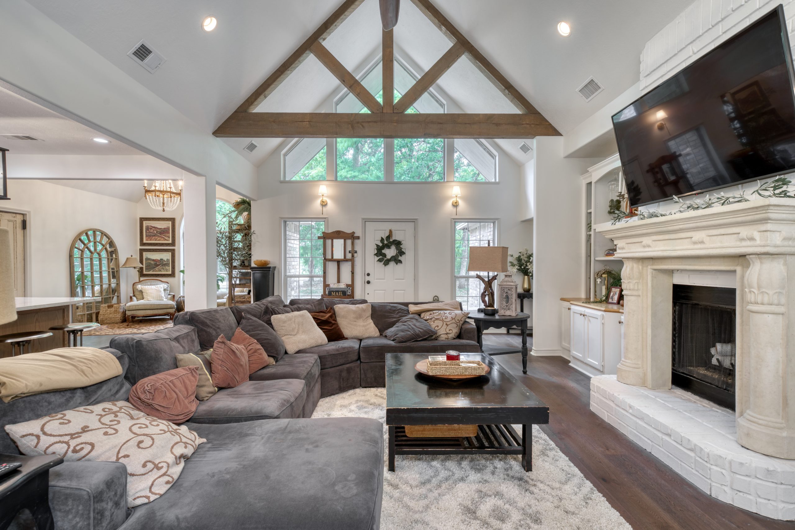 Good Company Construction in Bryan, Texas - Image of Remodeled Living room